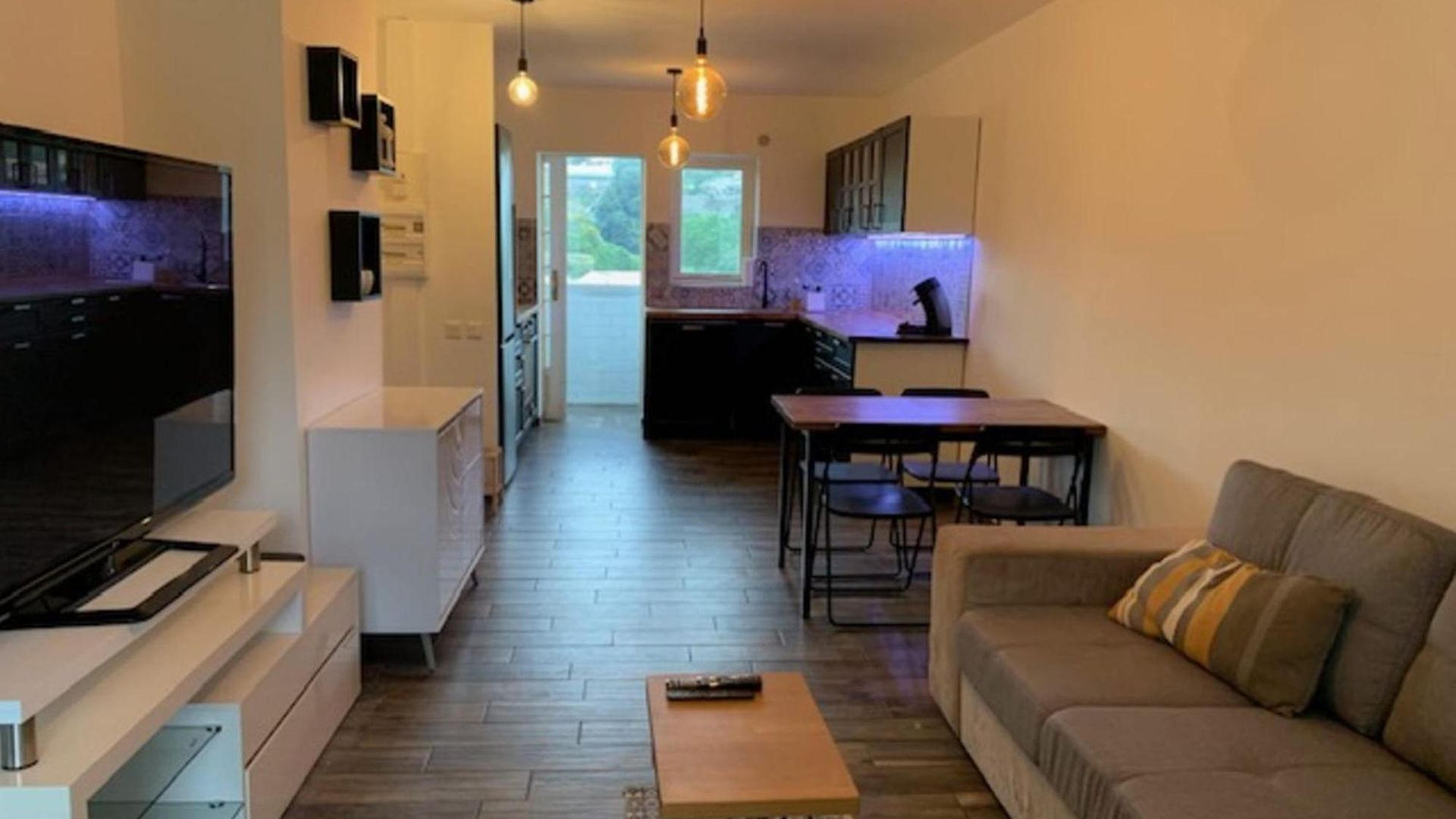 Beautiful 45 M With Balcony In * Nice