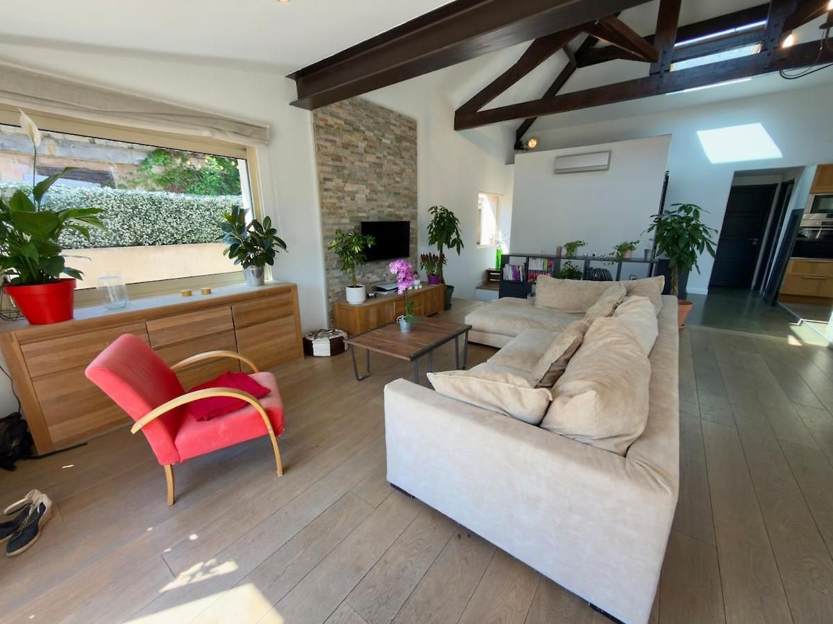 Holiday home Maison De Charme Sur Les Collines, Piscine, Clim *