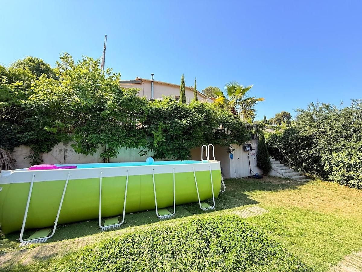 Holiday home Maison De Charme Sur Les Collines, Piscine, Clim