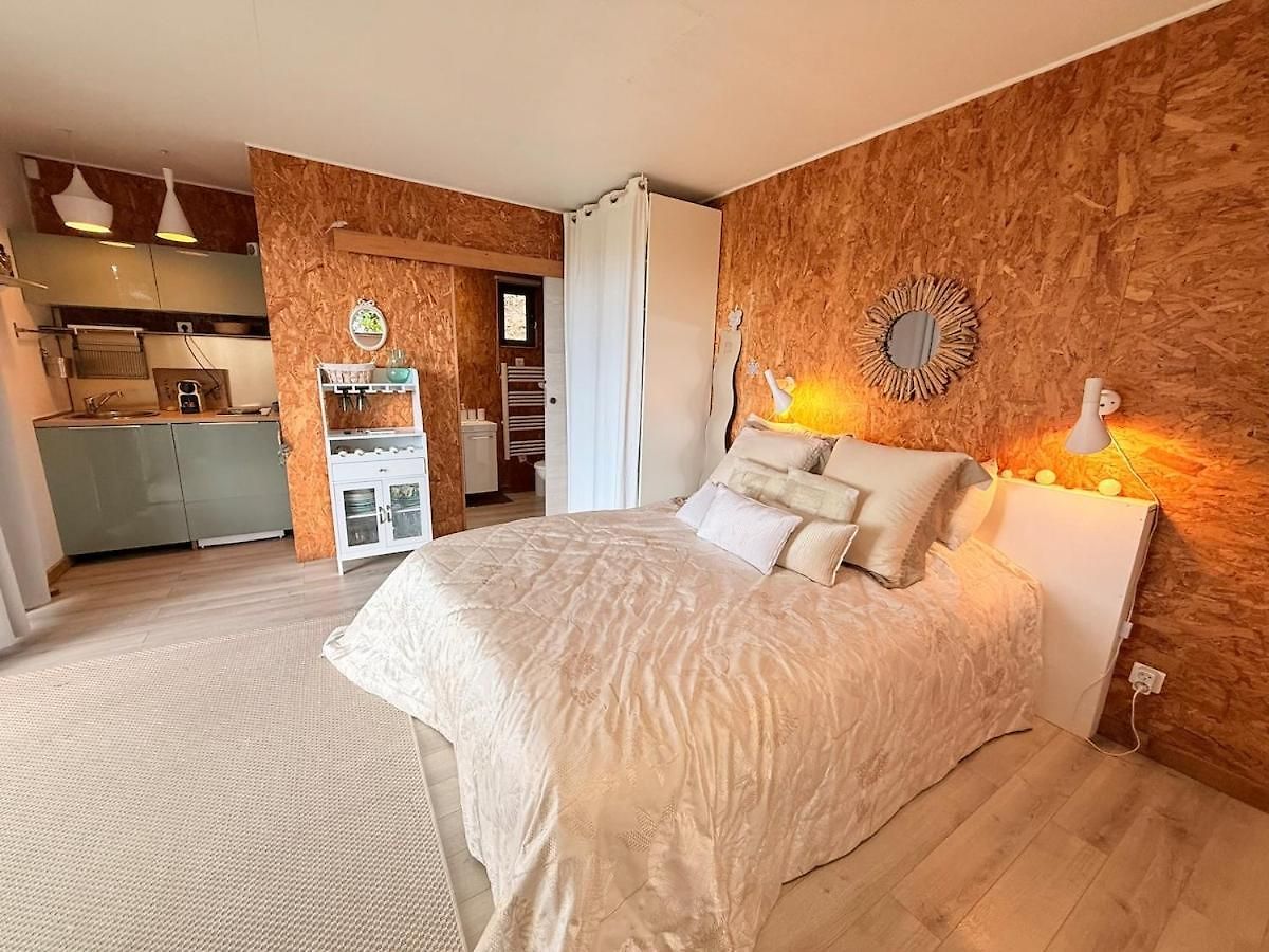 Treehouse In Les Oliviers, Sea View, Air Conditioning, Parking Apartment *