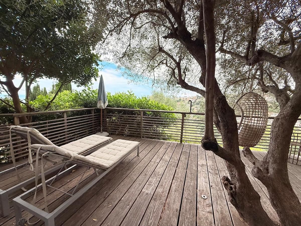 Treehouse In Les Oliviers, Sea View, Air Conditioning, Parking Apartment *