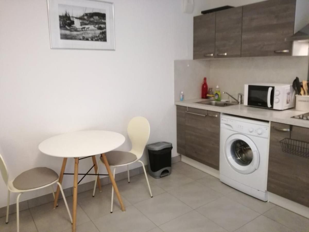 Apartment Port De - Direct Aeroport Par Tramway