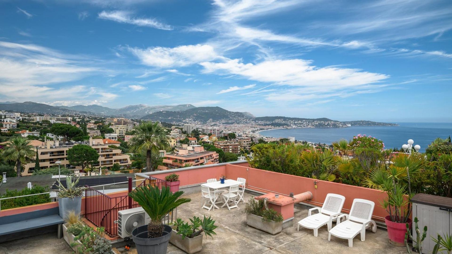 Apartment Rooftop Terrace - Sea View, Pool, Parking & A/c *