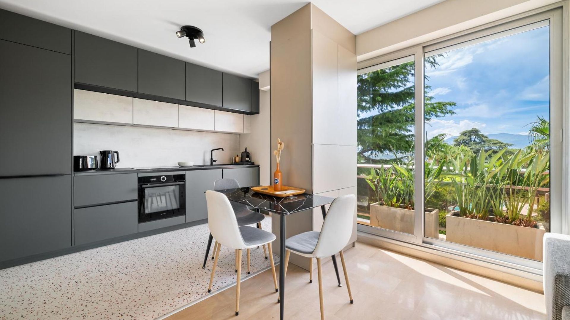 Rooftop Terrace - Sea View, Pool, Parking & A/c * Nice