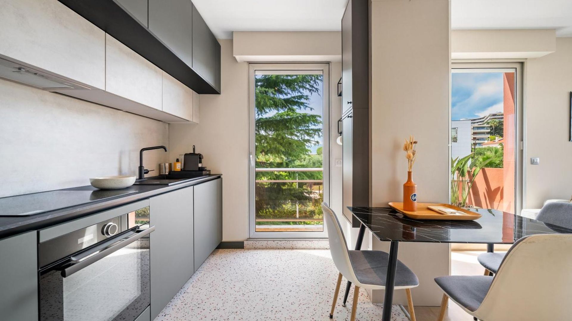 Apartment Rooftop Terrace - Sea View, Pool, Parking & A/c