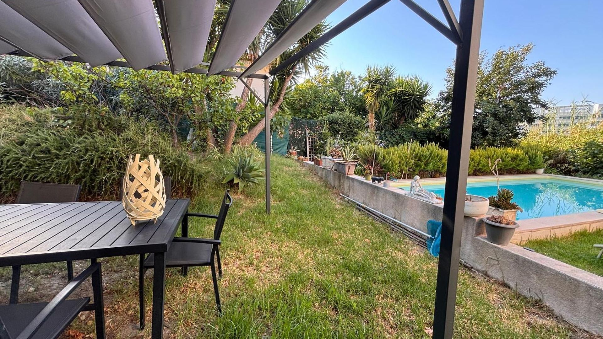 La Campagne En Piscine, Jardins Et 2 Confort *