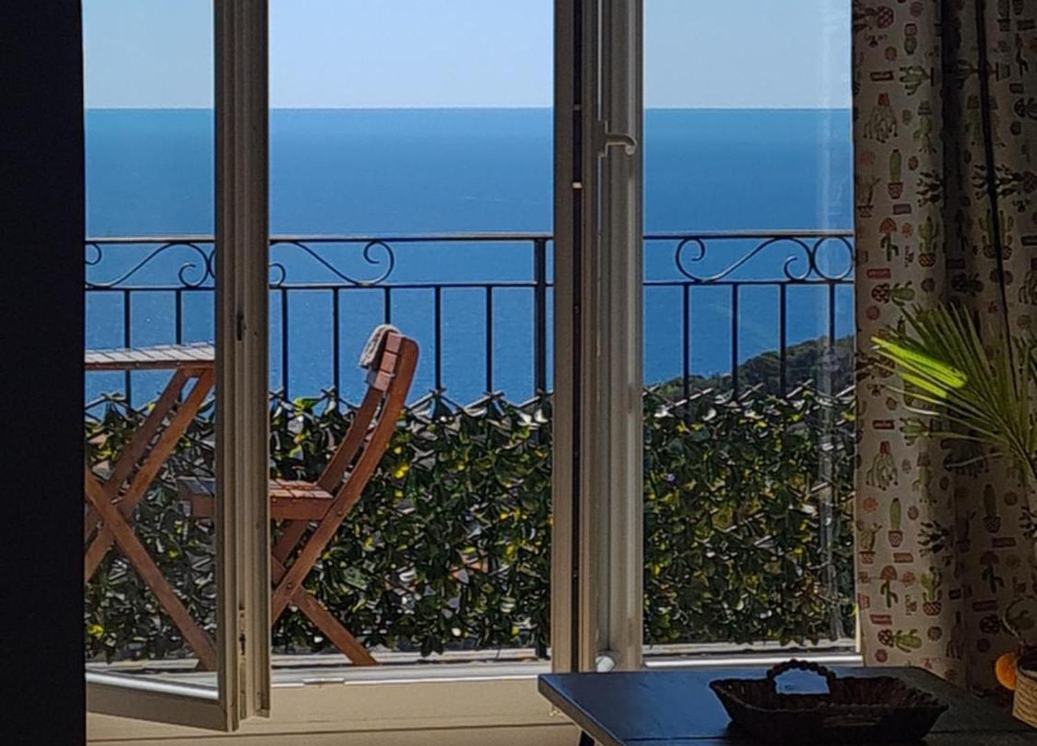 Panoramic Sea View Of The French Riviera, Parking Appartement
