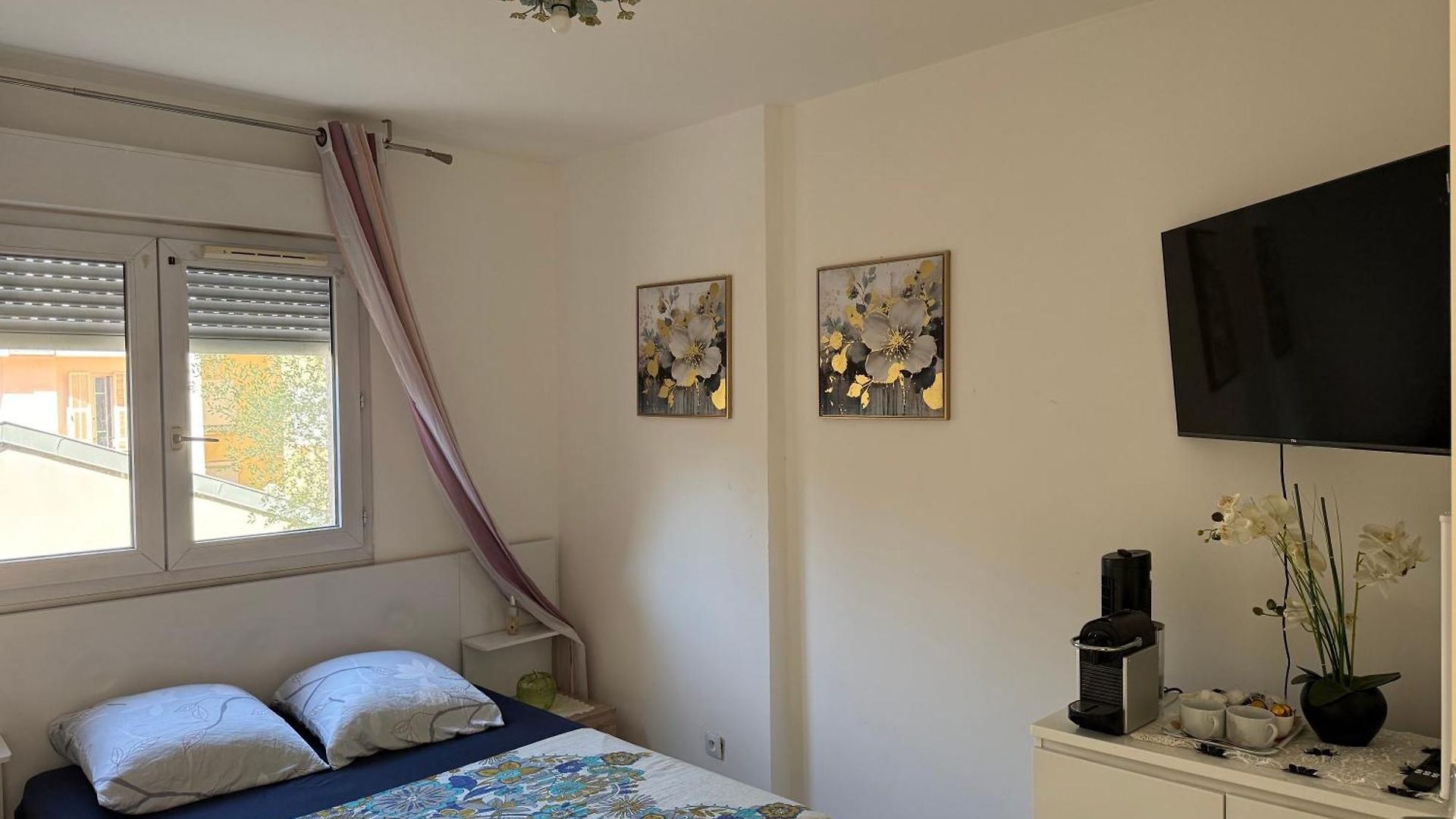 A Beautiful In Guest house *