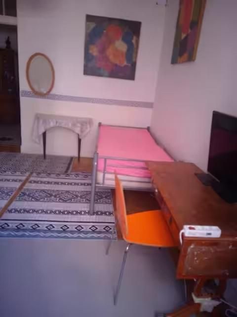 Centre *
