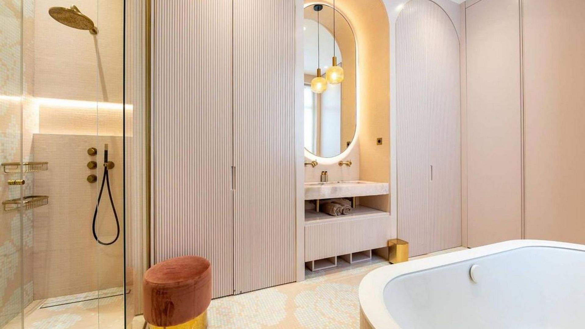2Rue Villa With Private Pool - Beachfront Inn