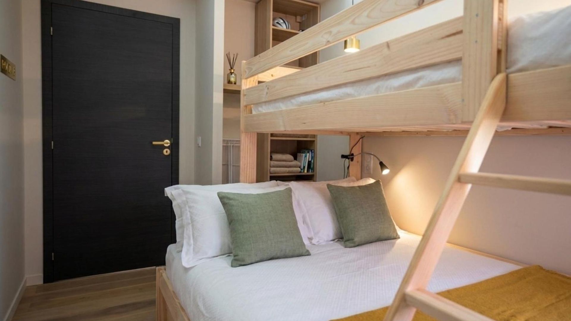 Cozy 2-room Next To The Port