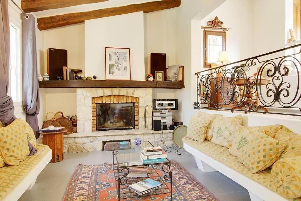 Maison Saint Antonie Provence Alpine Bed & Breakfast
