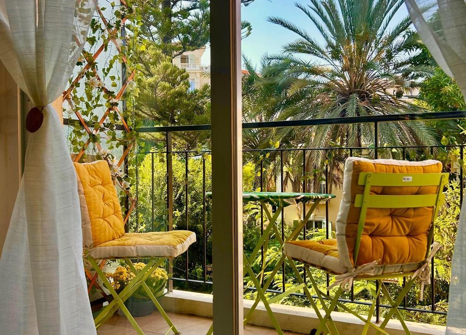 Azure Escape Apartment