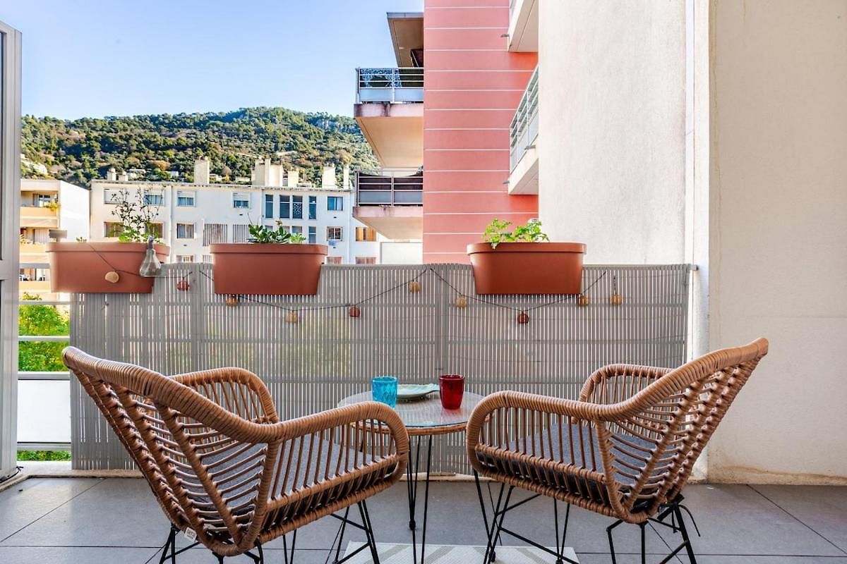 Apparemment F3 Avec Terrasse Clim & Tram *