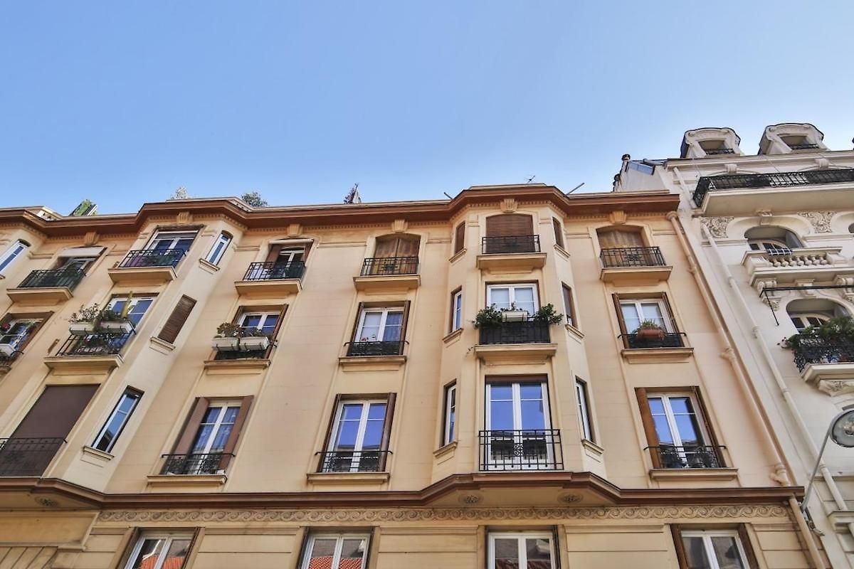 Cosy And Ideally Situated Near In Liberation Nice