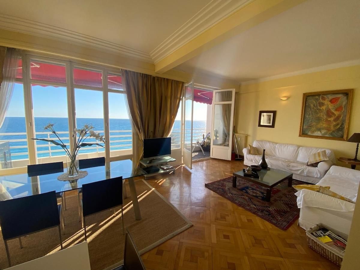 Apartment Seafront Flat On The Promenade - Next To Negresco