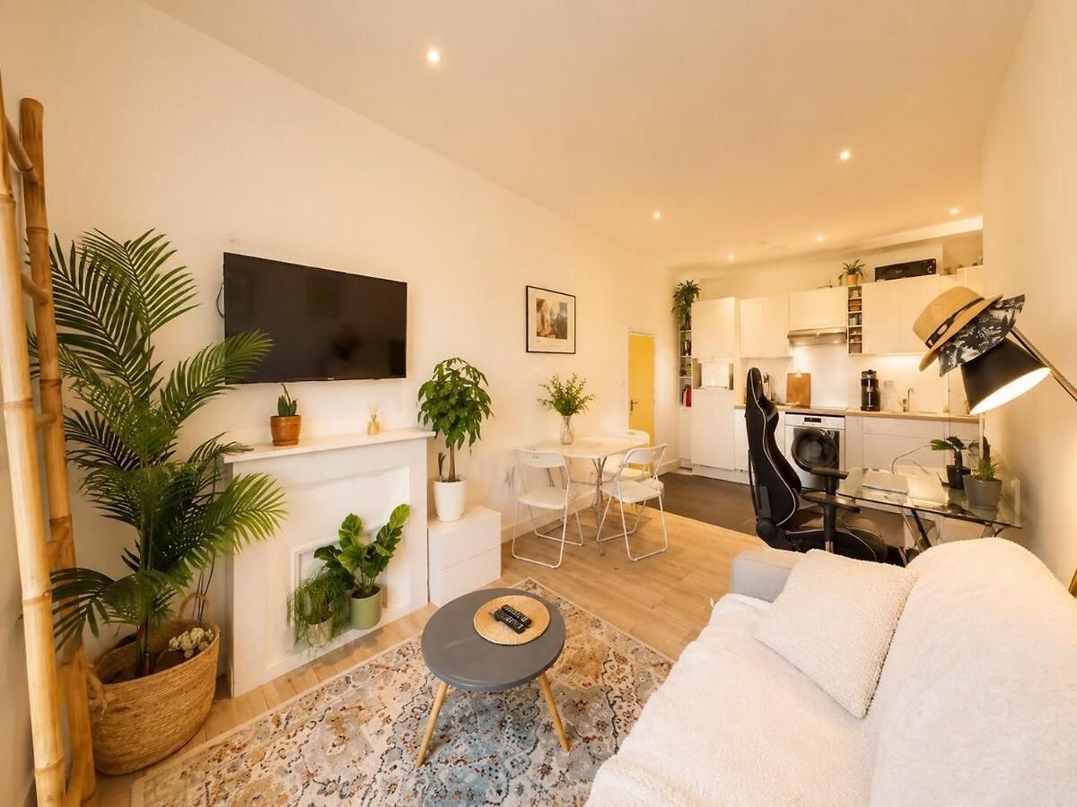 Apartment Modern And - Sea 2 Min Away