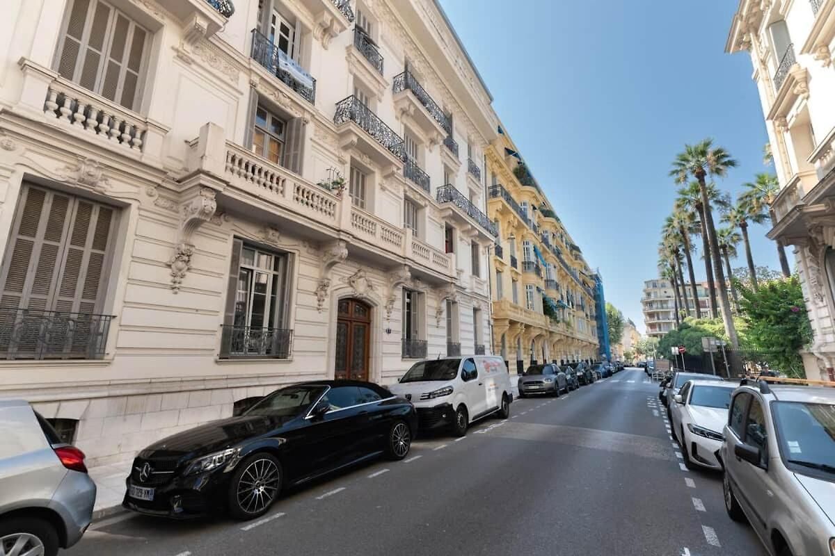 Apartment Calme, Central, Clim, 5 Min Des Plages Nice