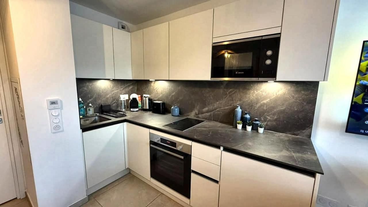 Riviera Skyline - 1 / 2 Couchages - 16e Etage - Ecovallee