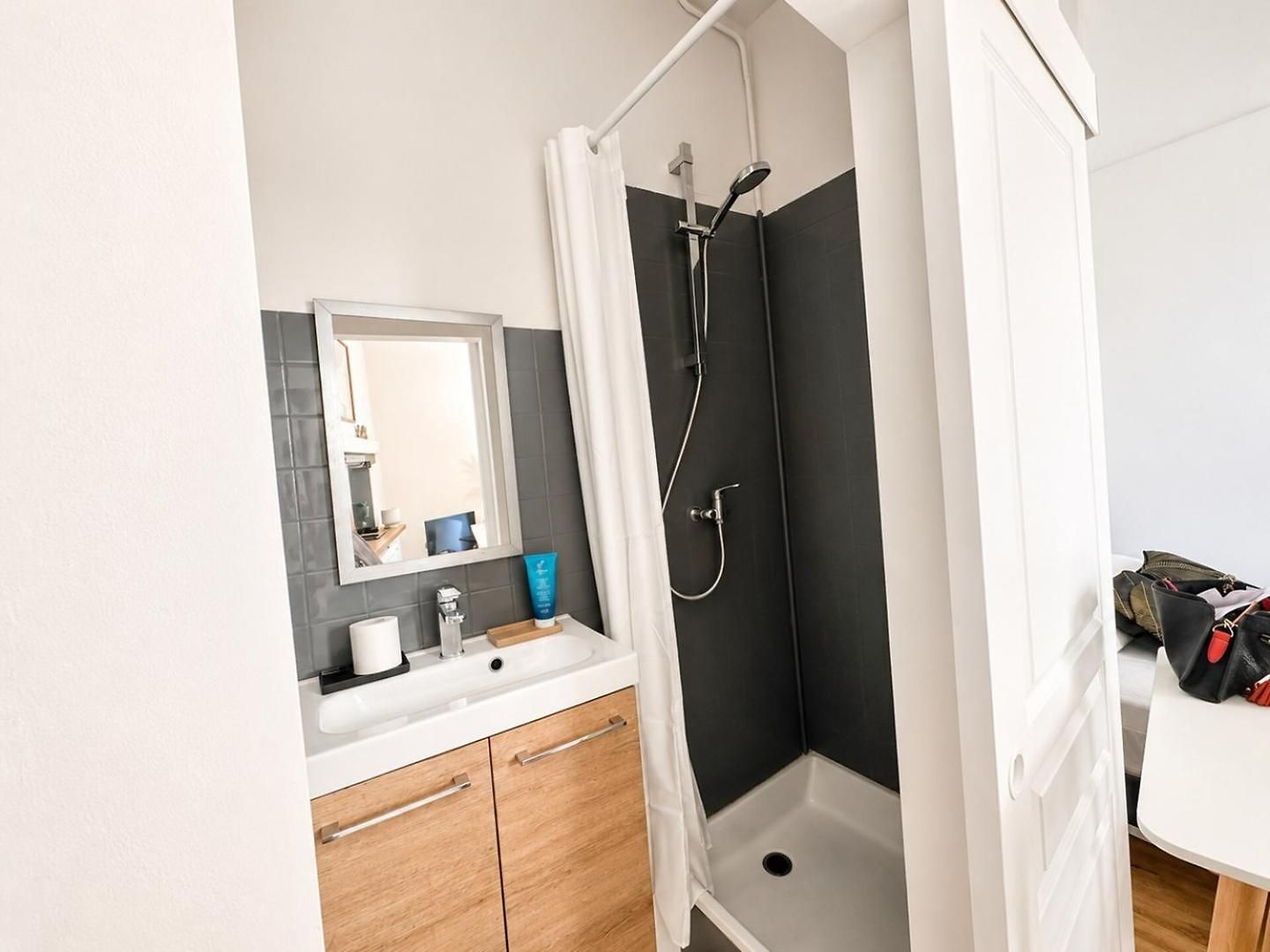 Apartment Renovated & Stylish In Old Town *
