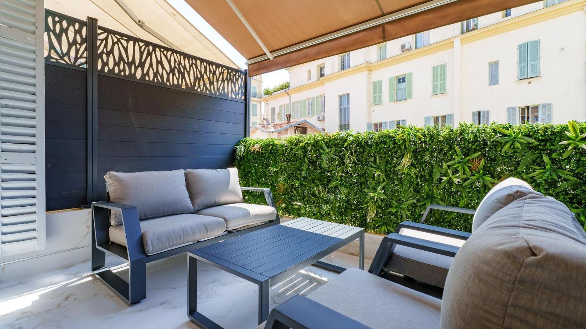 Apartment Renting - 1france - Design Terrace & Massena Nice