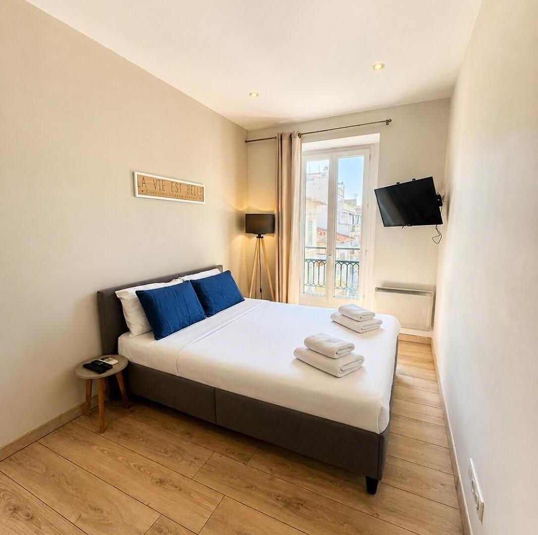 Modern And - Sea 2 Min Away Apartment