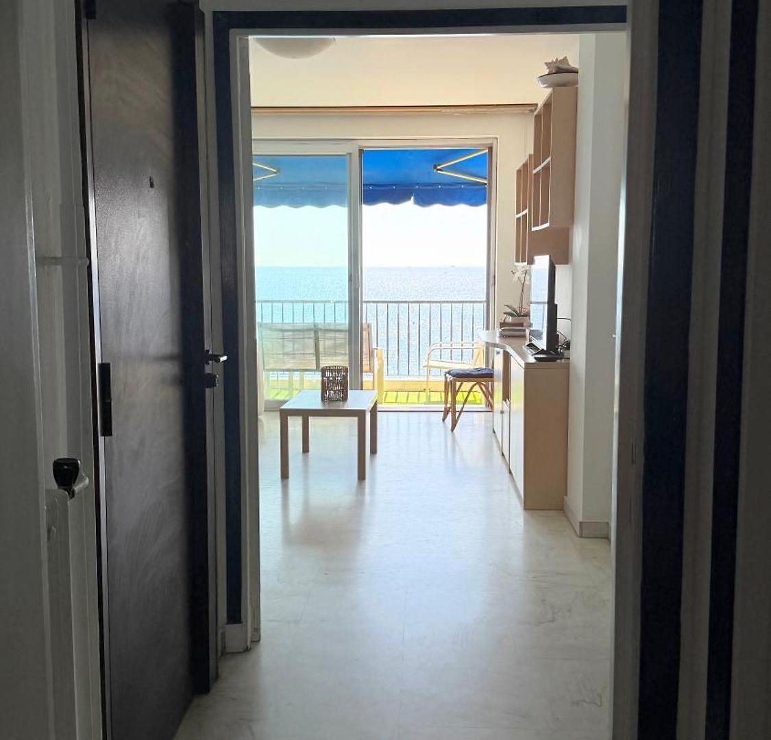 Apartment Sea View, Promenade Des Anglais, 180 Degree Balcony, 4 People