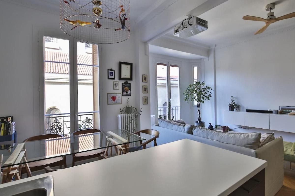 Cosy And Ideally Situated Near In Liberation *