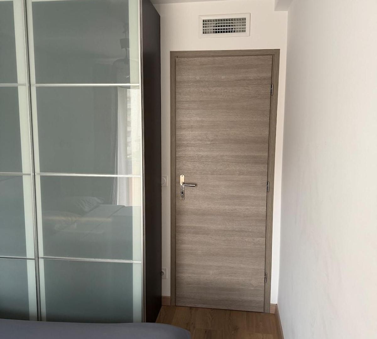 Apartment Beautiful 2-bedroom With Air Conditioning - Tram - Balconies - Quiet Nice