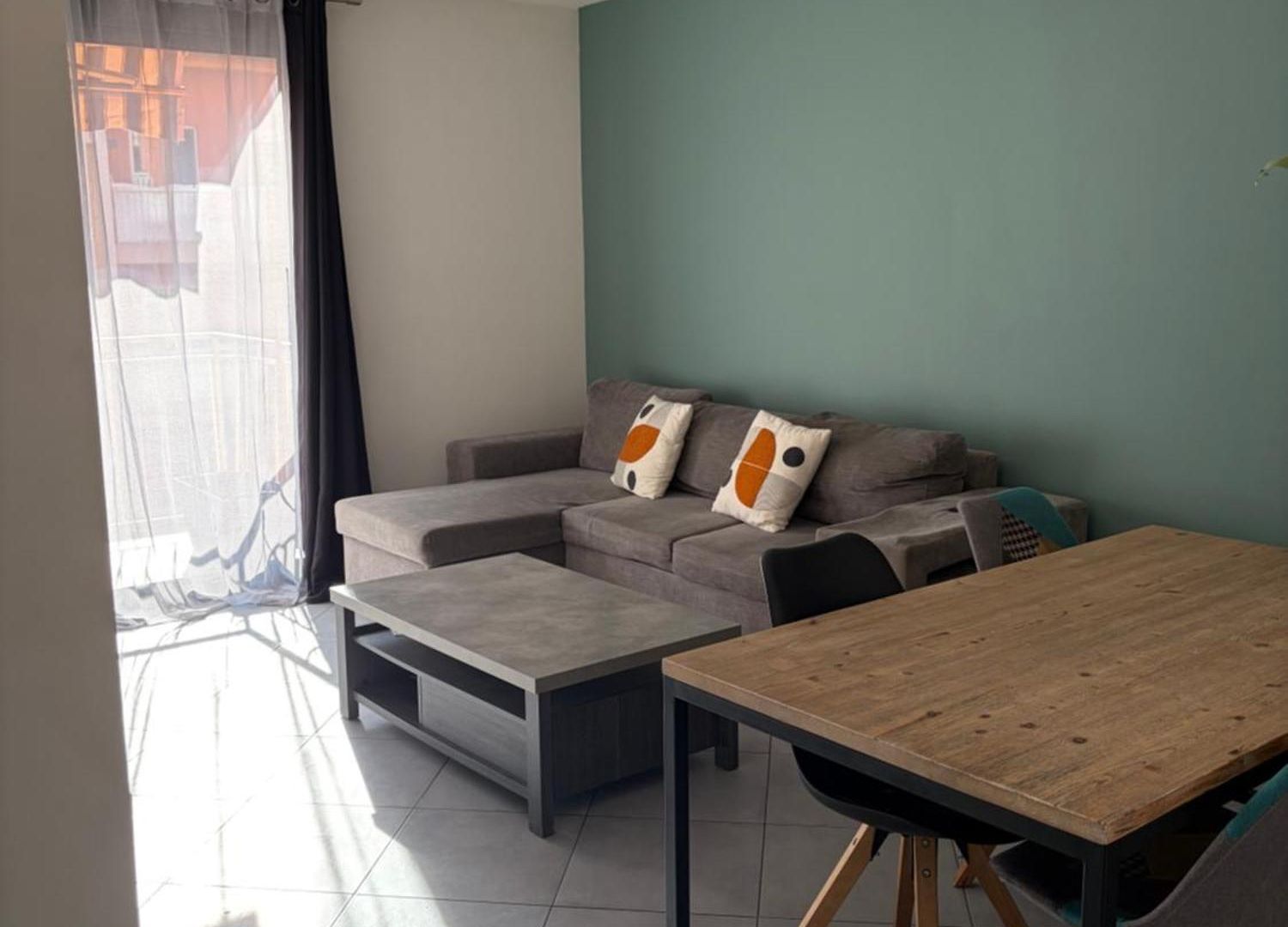 Sunny Terrace - Air Conditioning - 10 Min Old