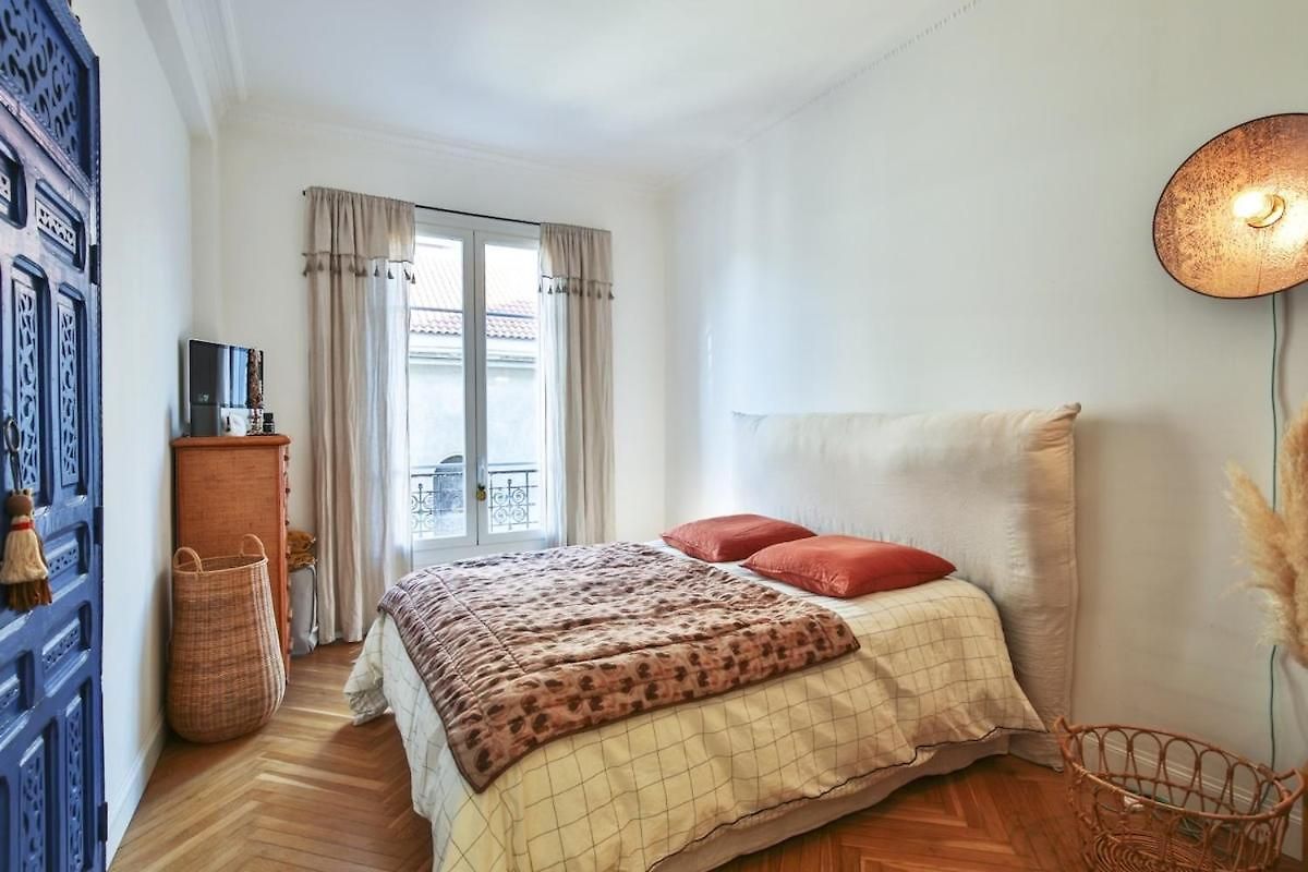 Cosy And Ideally Situated Near In Liberation