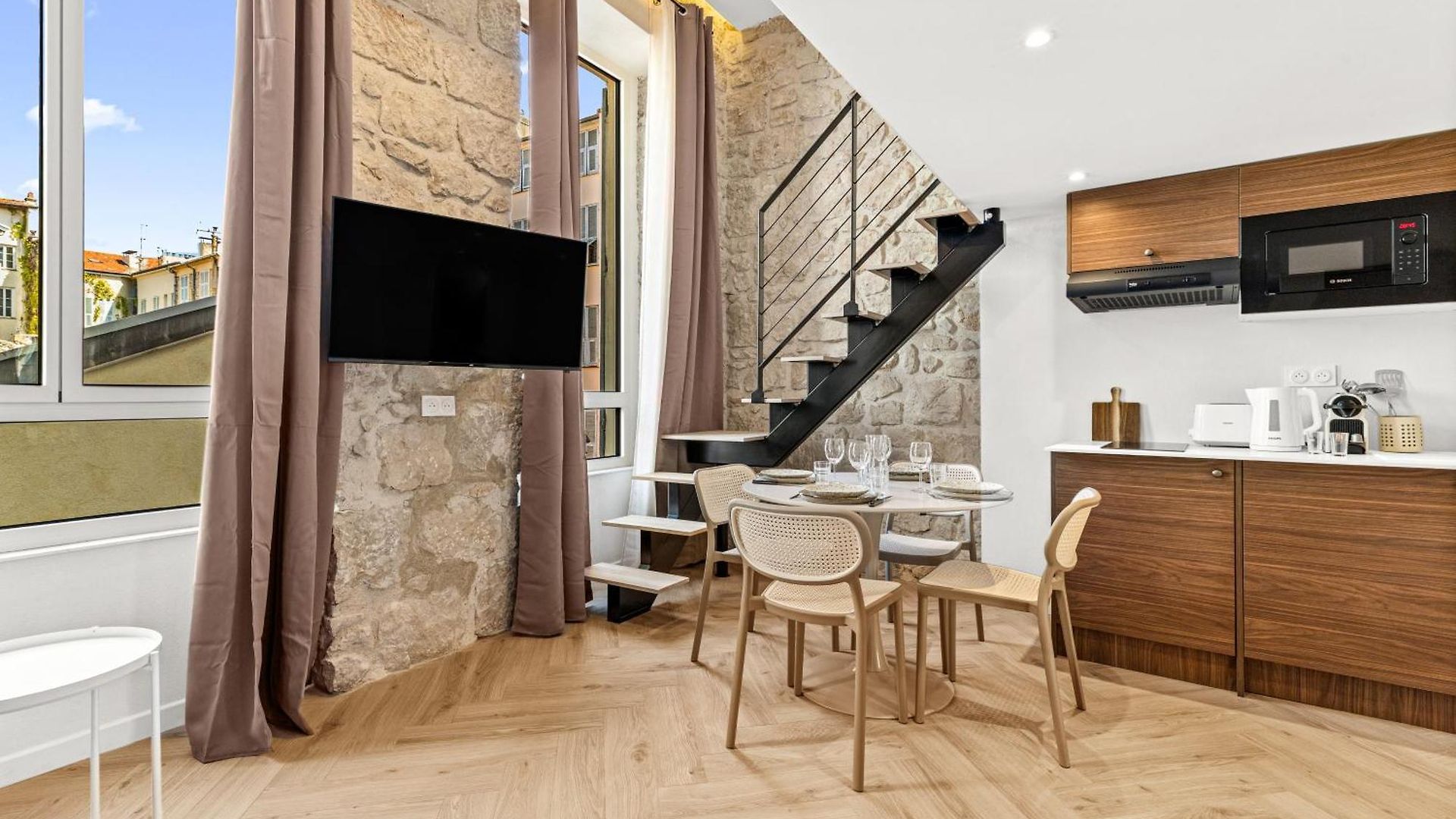 Merveilleux Duplex Centre De Nice, Climatise Et Renove ! *