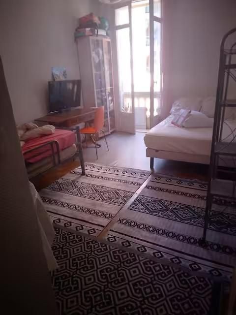 Centre Apartment *