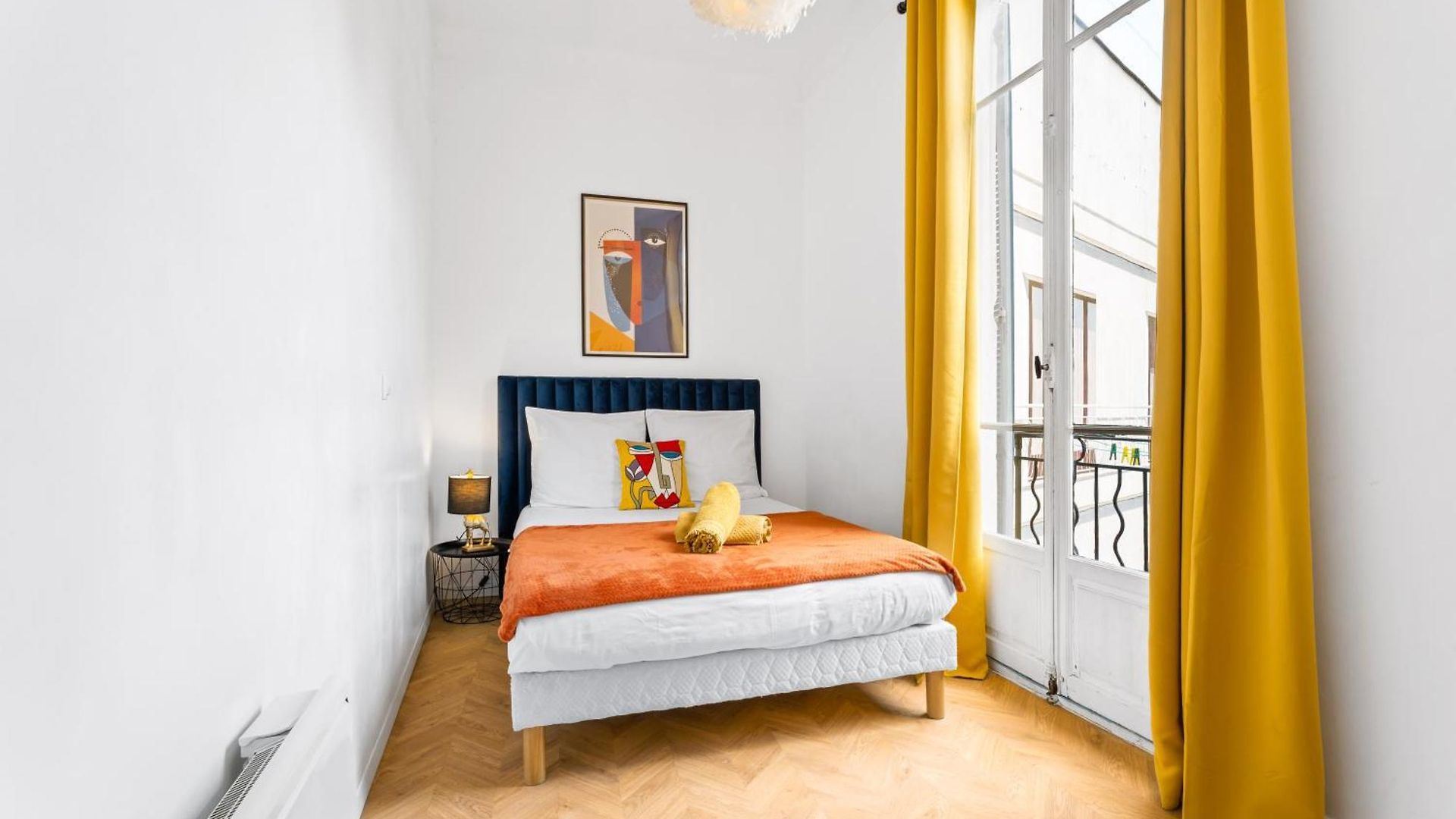 One Minute From Beach - Air Conditioning - 2 Bedrooms - Wifi - Kitchen - Parking Apartment