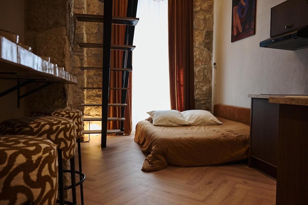 Beautiful Duplex - Center - Ac, Wifi Apartment