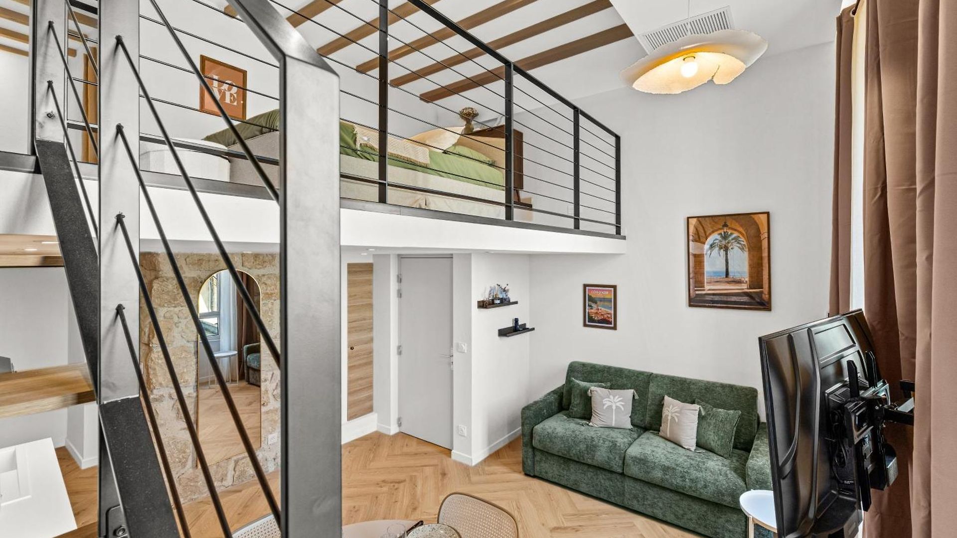 Merveilleux Duplex Centre De Nice, Climatise Et Renove ! Apartment