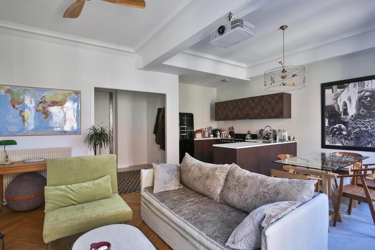 Cosy And Ideally Situated Near In Liberation