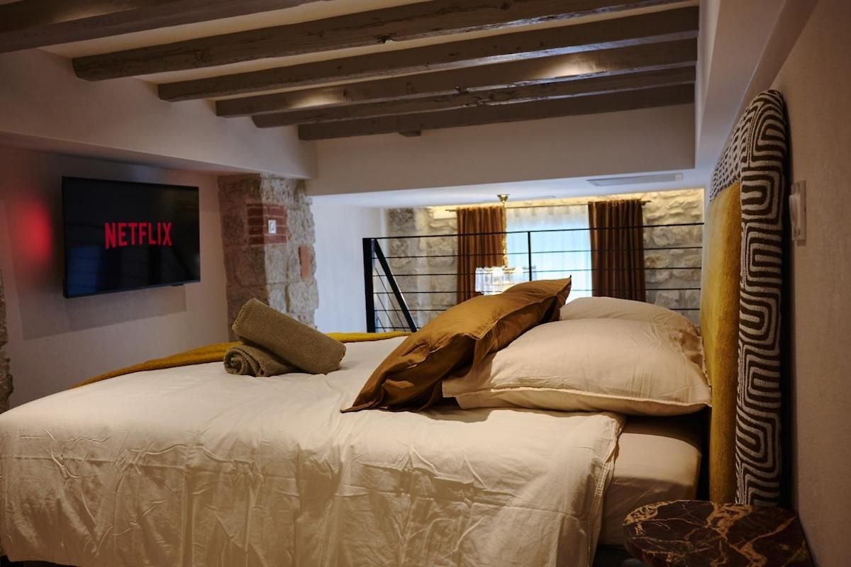 Beautiful Duplex - Center - Ac, Wifi Apartment Nice
