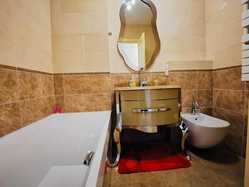 Spacieux Apparemment Dans De Luxe Avec Piscine Apartment *