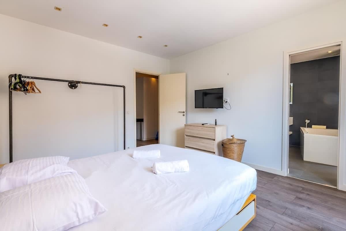 Magnifique 3 Pieces Sur La Coulee Verte Apartment