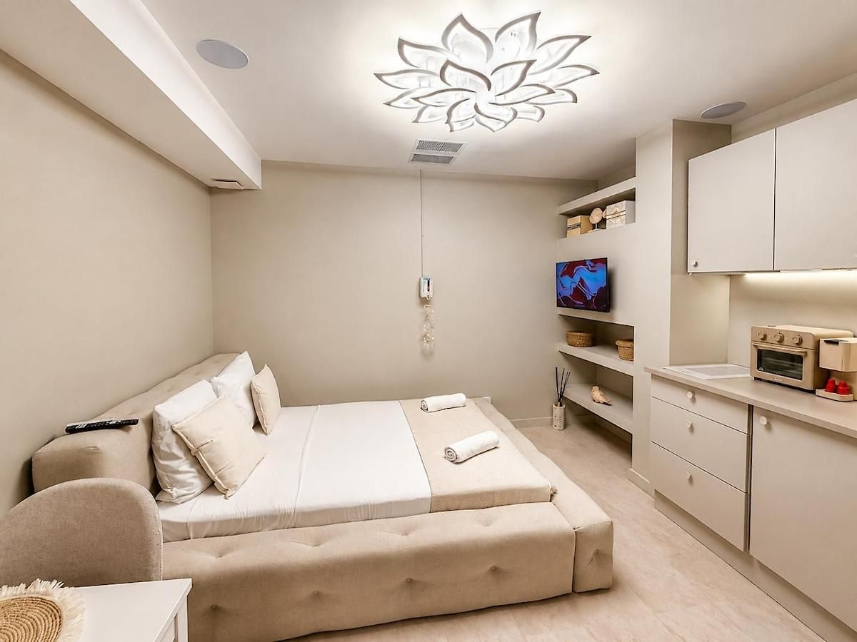 Mediterranean Haven - Carre Dor -