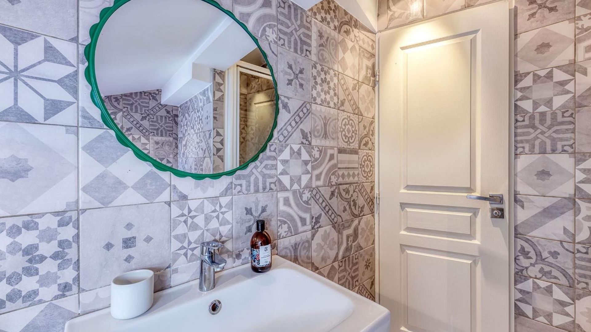 Location In Alcove 1 Bedroom & Terrace