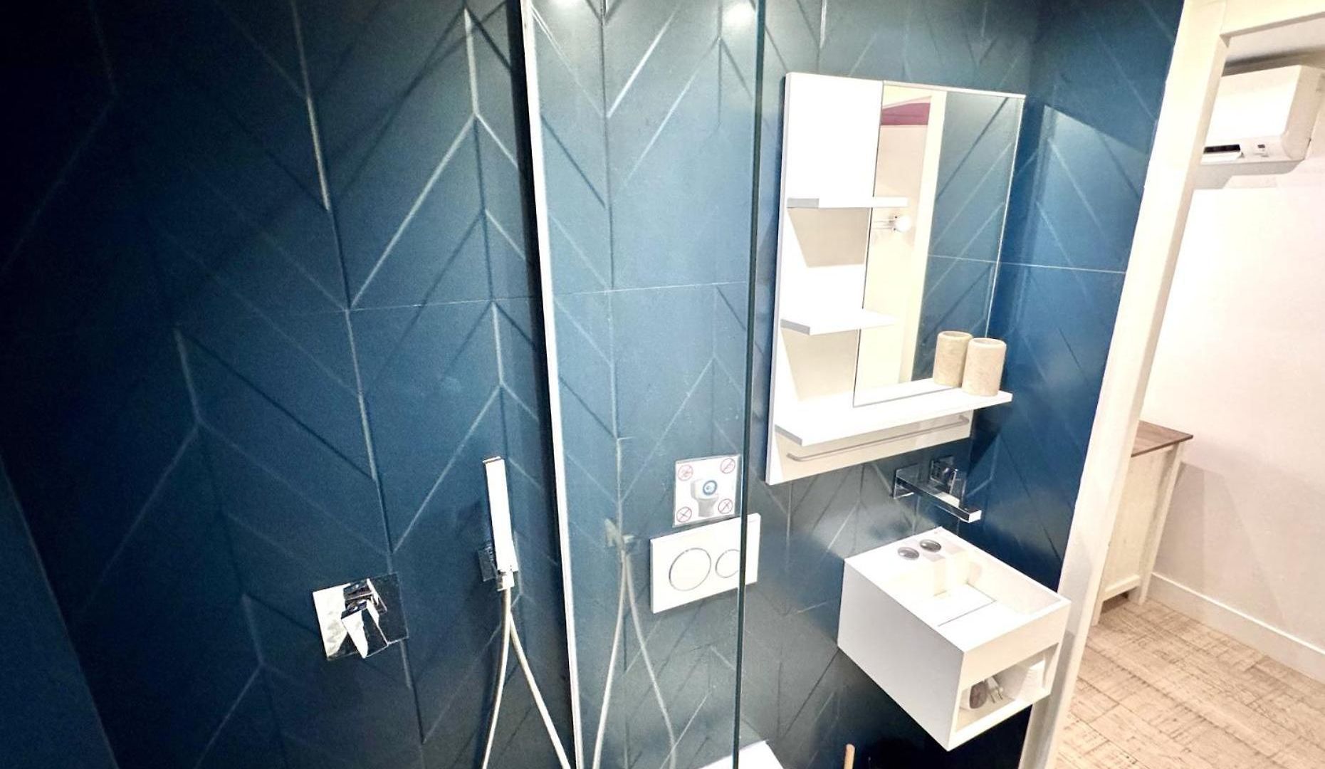 B Op Cocon Bonaparte 2 - Old Port Apartment