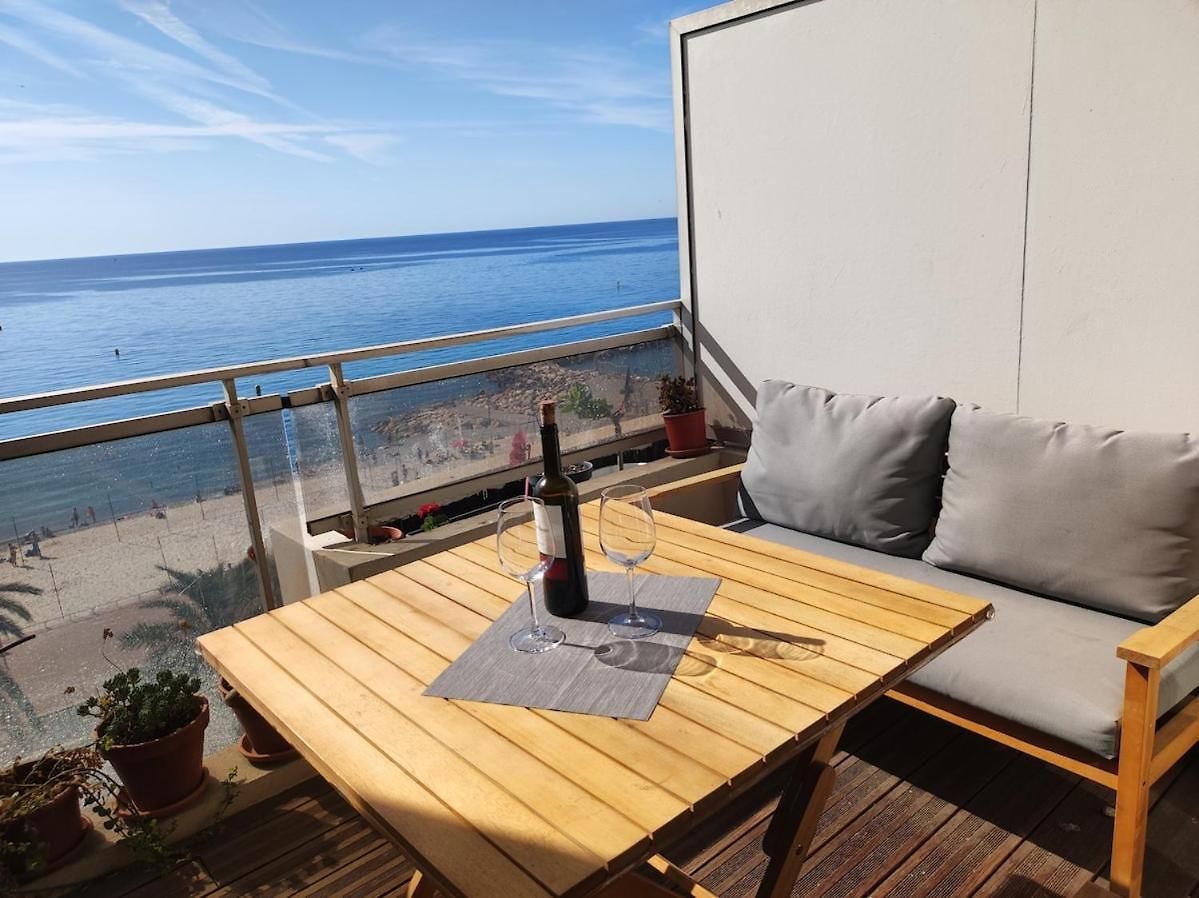 Apartment Seafront Duplex With Lovely Terrace