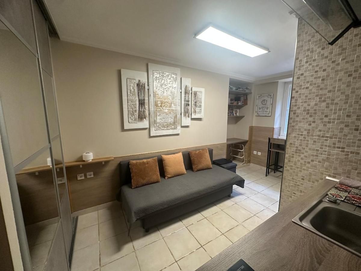 Apartment In Center, 2mins From Sea *