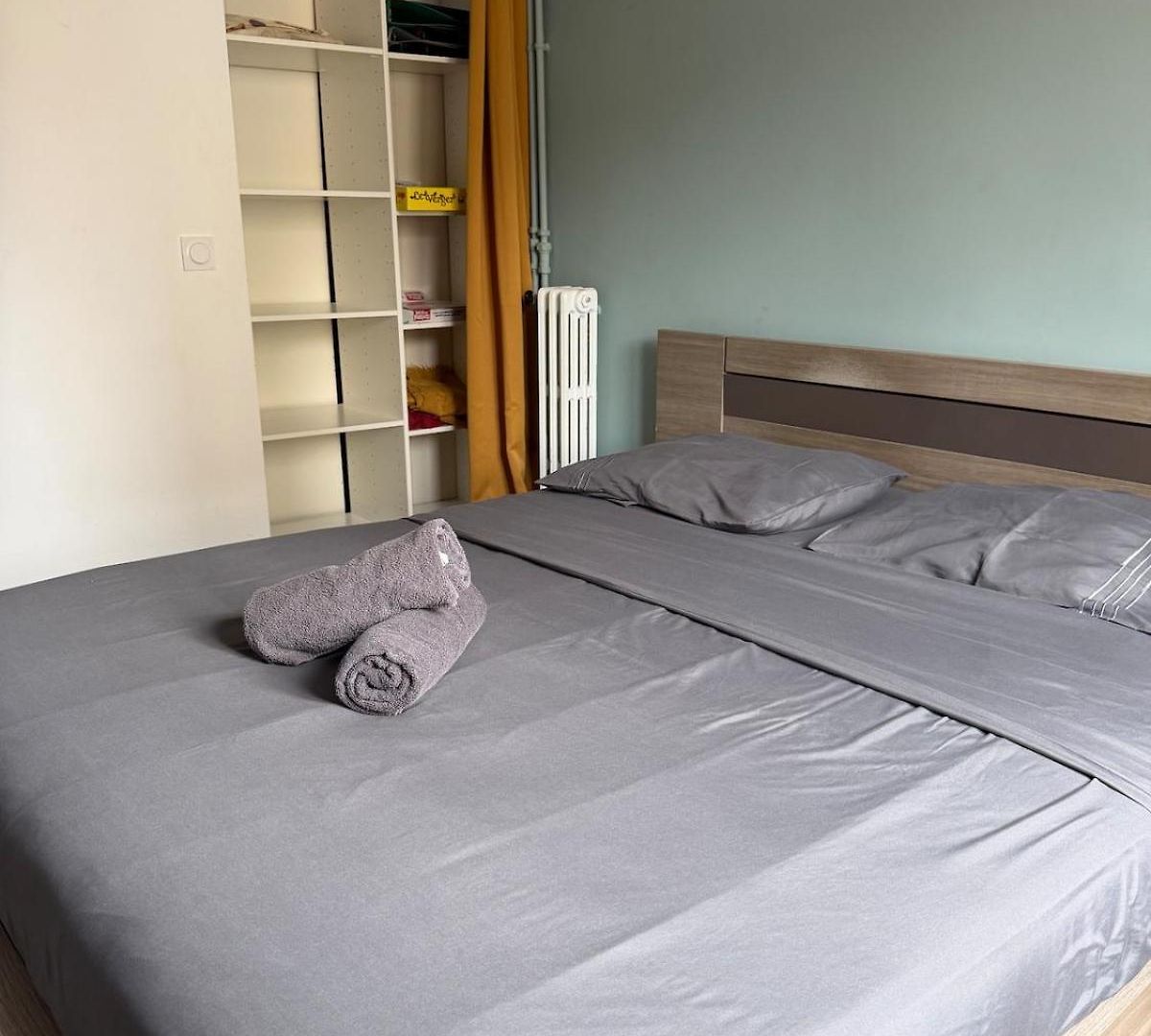 Apartment Beautiful 2-bedroom With Air Conditioning - Tram - Balconies - Quiet Nice