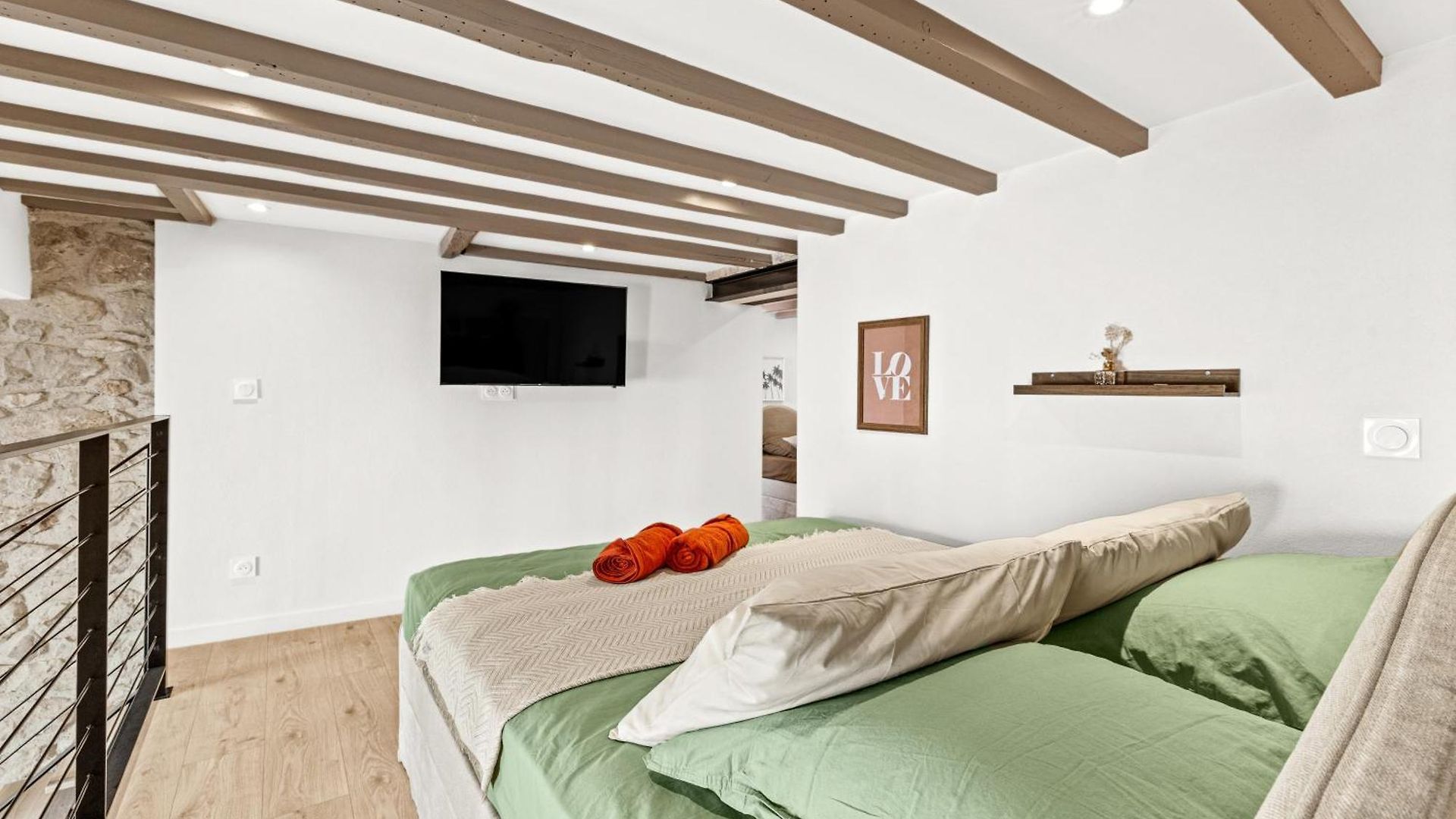 Merveilleux Duplex Centre De Nice, Climatise Et Renove ! Apartment