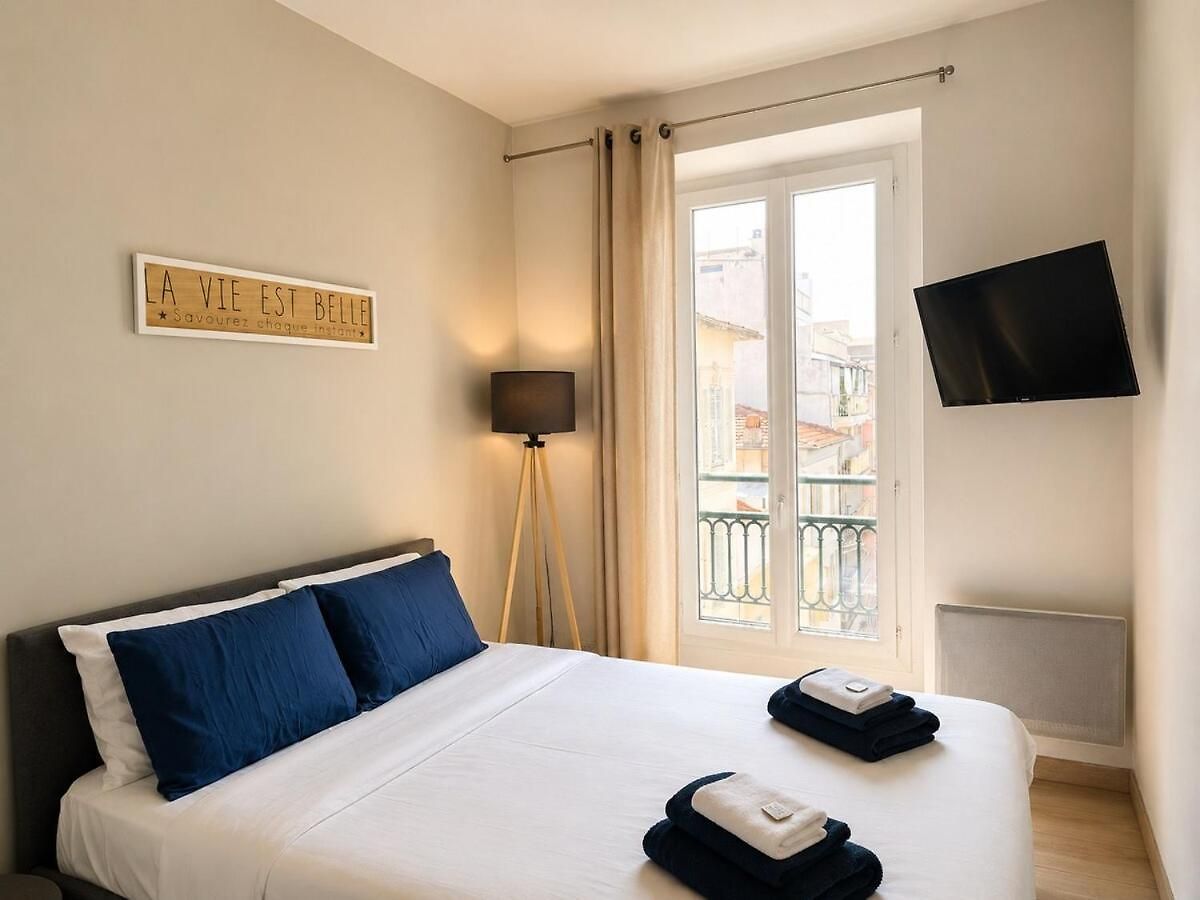 Modern And - Sea 2 Min Away Apartment