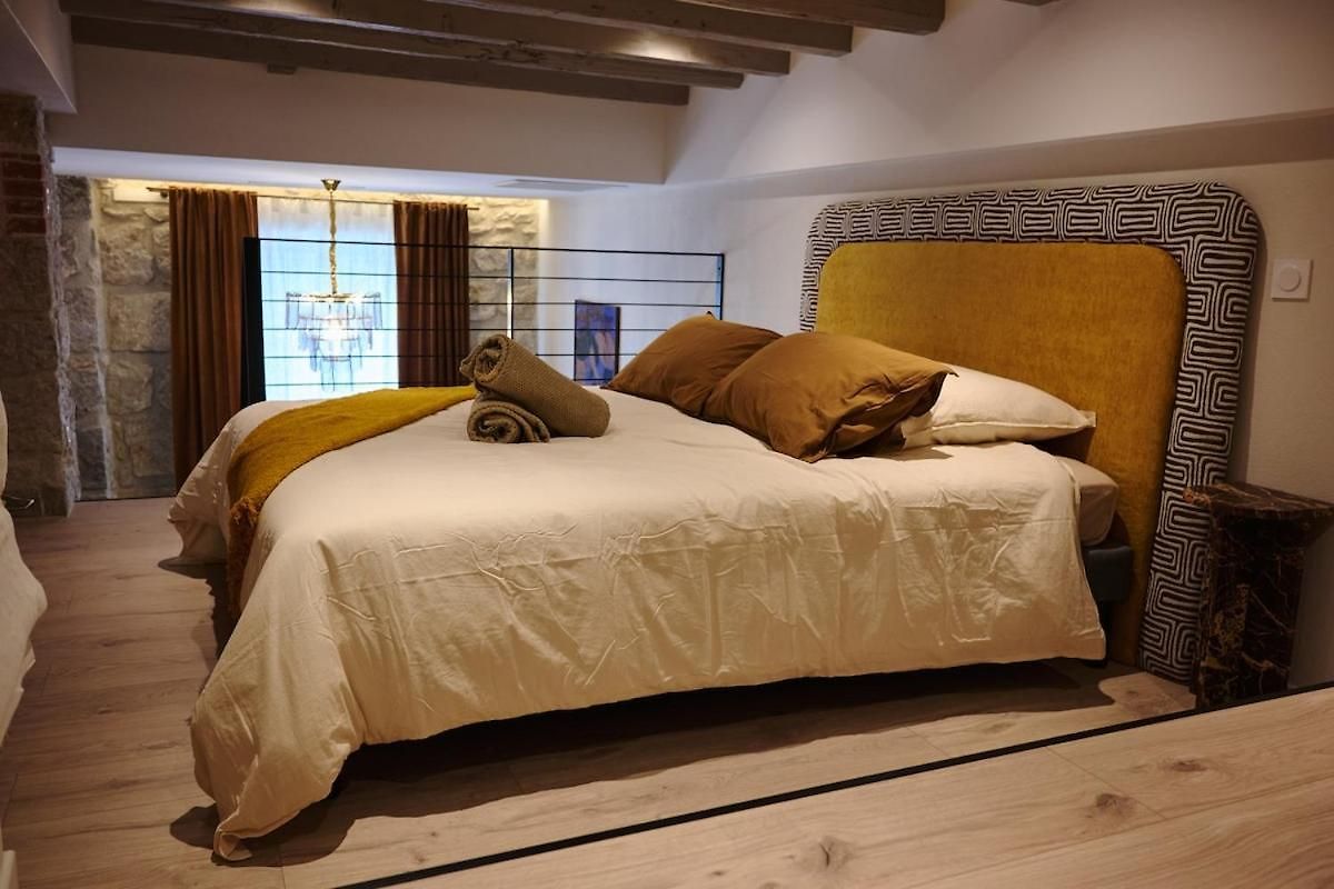 Beautiful Duplex - Center - Ac, Wifi Apartment Nice
