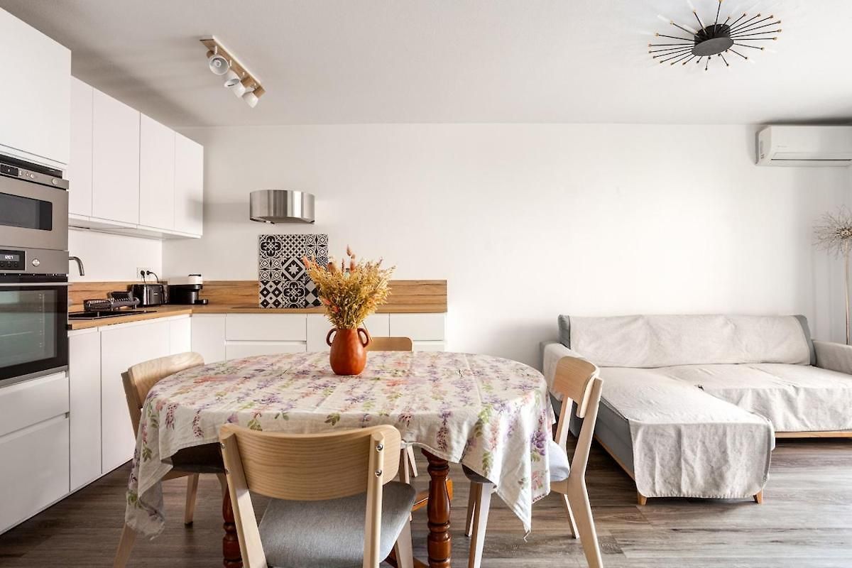 Apartment Apparemment F3 Avec Terrasse Clim & Tram *